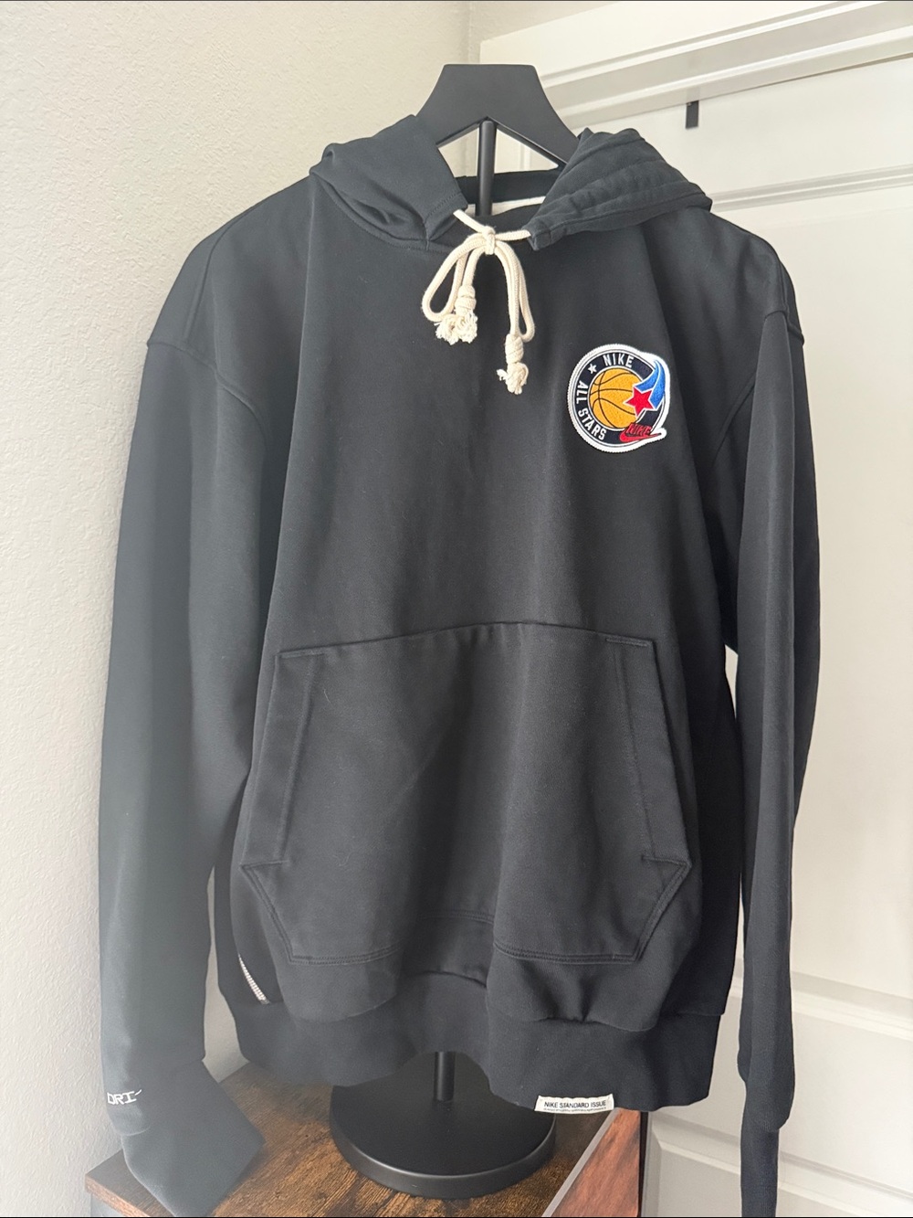 Nike Standard Issue French Terry Basketball Hoodie